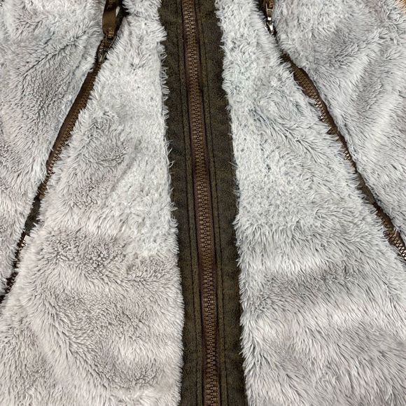 Kuhl Flight Cream Vest - Picture 13 of 15